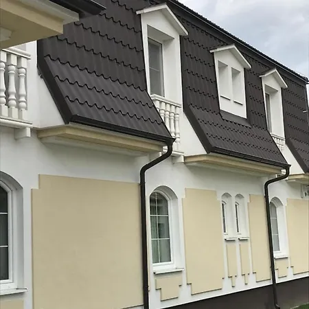 Aniko Diakovce-sala ゲストハウス